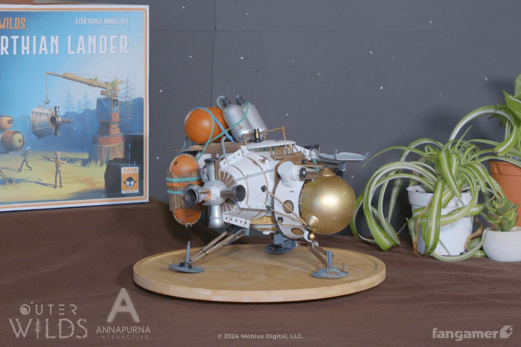 Hearthian Lander Model Kit - Image 10